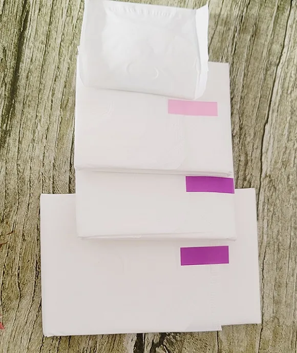 Experience 4-piece 1-pack sanitary pads 2