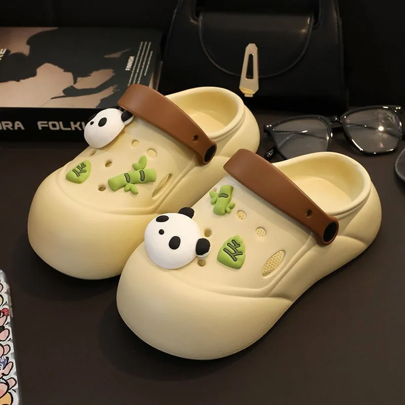 Exquisite height increasing hole shoes, panda style, 2024 summer outdoor wear, feel like stepping on poop, beach anti slip toe c