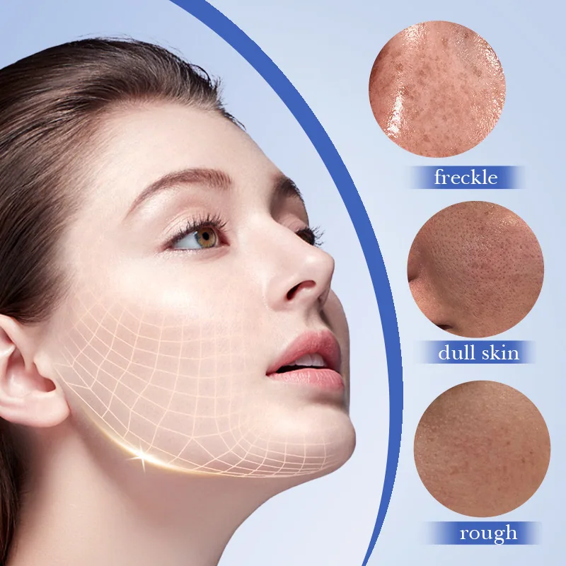 SADOER Whitening and Freckle-Removing Mask usage scenario image, real shot of facial application for hydrating and moisturizi