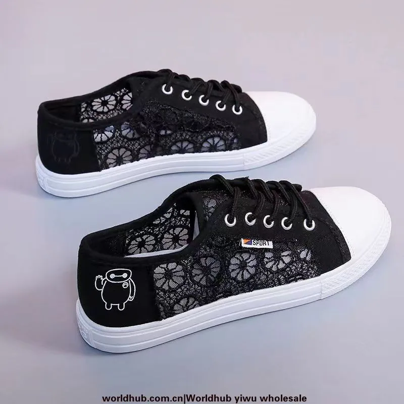 Shoes for women in spring and summer, new hollowed out mesh shoes for students, canvas shoes for women, breathable casual shoes 2
