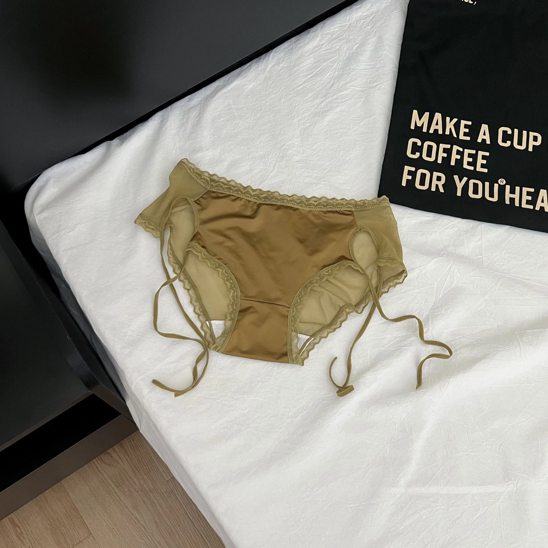 Sexy lace women's underwear made of pure cotton for teenage students in summer, slim waist design with hollow transparent mesh t 5