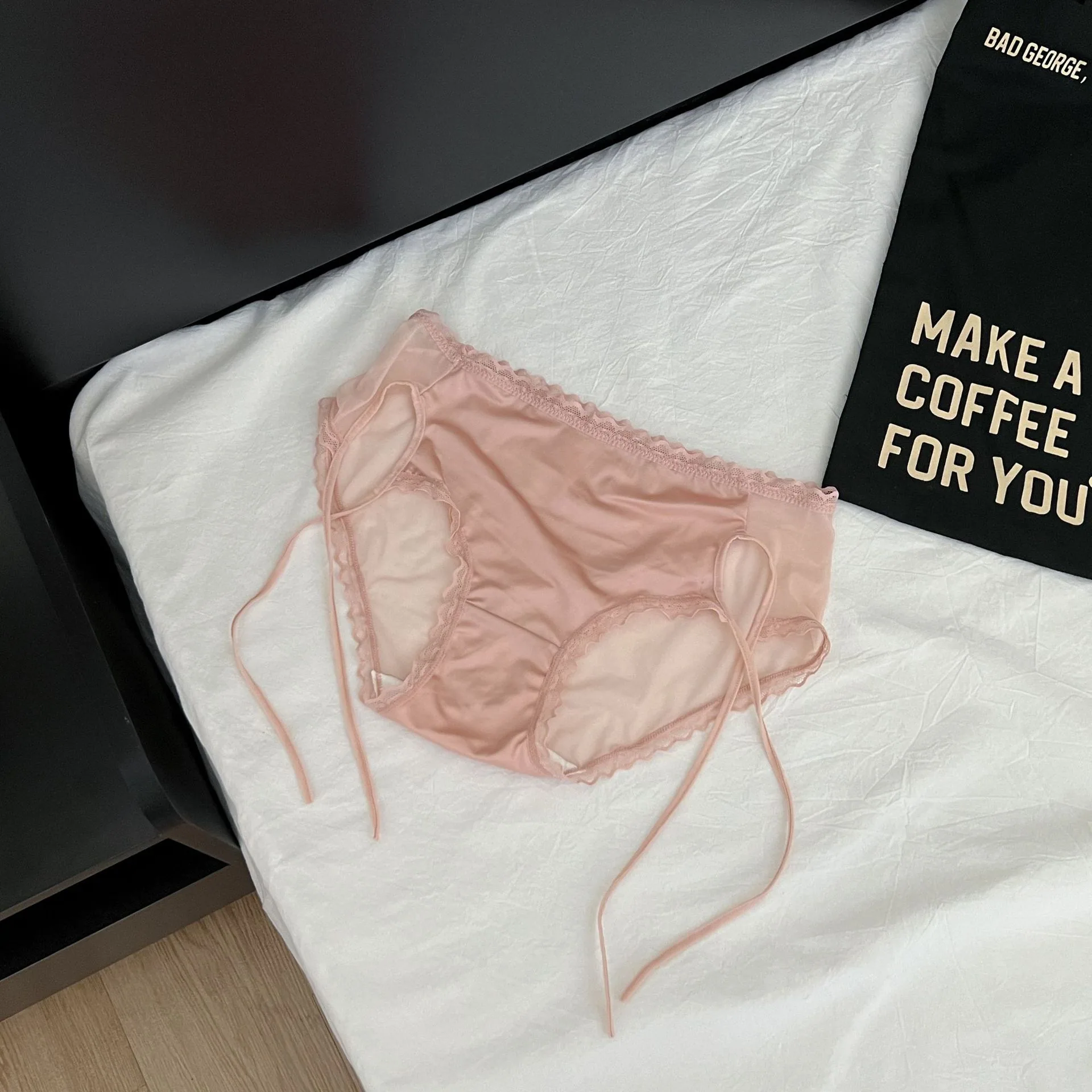 Sexy lace women's underwear made of pure cotton for teenage students in summer, slim waist design with hollow transparent mesh t 4