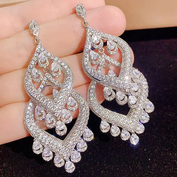ہیوی انڈسٹری سپر فلیش لگژری ماحول مکمل Zirconia گھنے Zirconia بالیاں یورپی اور امریکی مبالغہ آمیز اعلی آخر سابق 33
