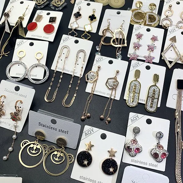 Titanium steel non fading furnace gold long earrings earrings earrings Korean version rose gold black stainless steel shell earr 9