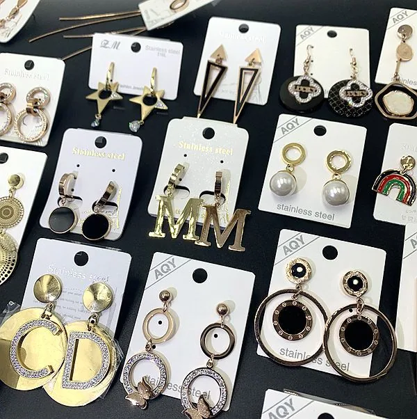 Titanium steel non fading furnace gold long earrings earrings earrings Korean version rose gold black stainless steel shell earr 28