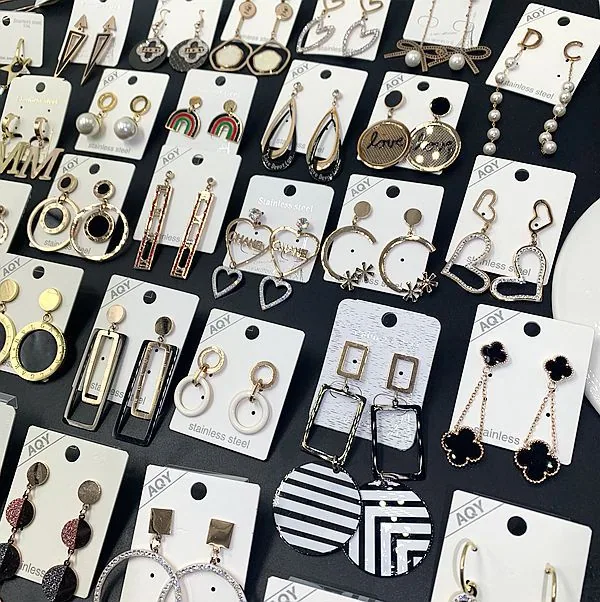 Titanium steel non fading furnace gold long earrings earrings earrings Korean version rose gold black stainless steel shell earr 4