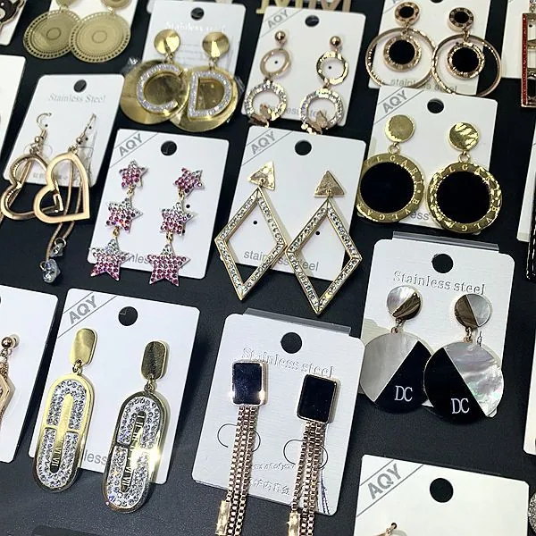Titanium steel non fading furnace gold long earrings earrings earrings Korean version rose gold black stainless steel shell earr 35