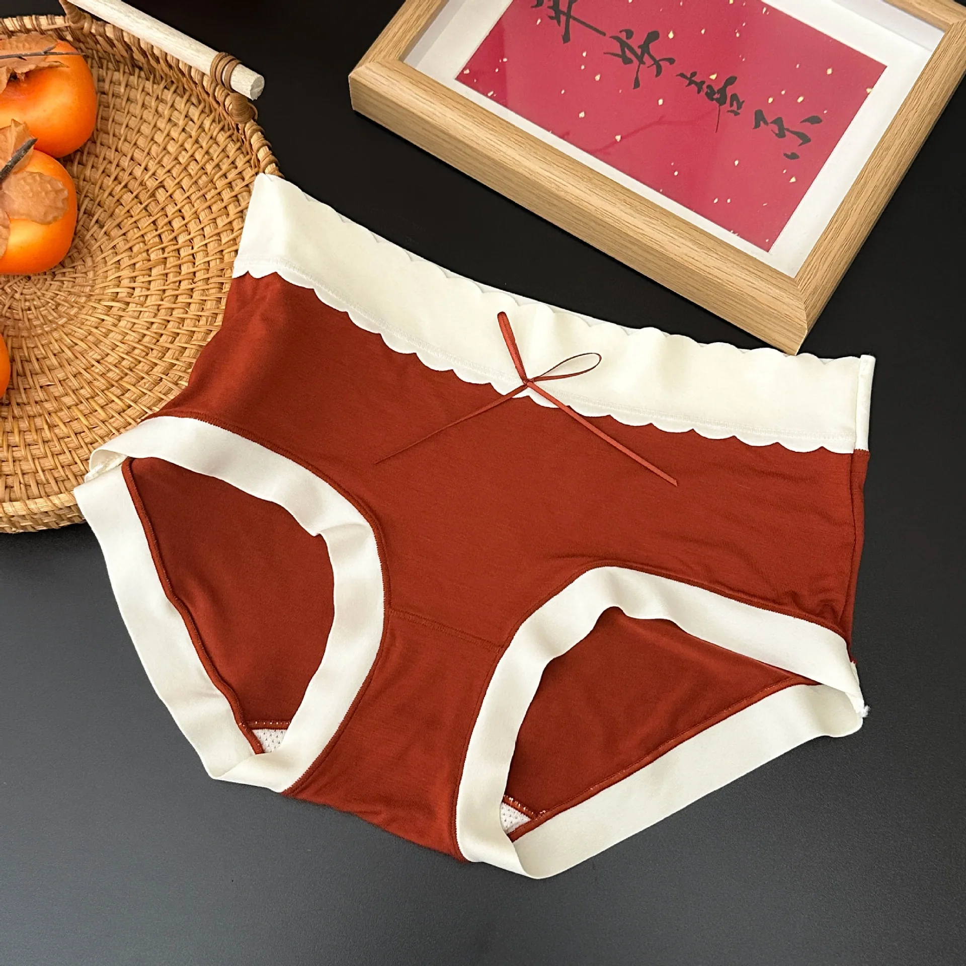 Red underwear for girls in the Year of the Loong 4