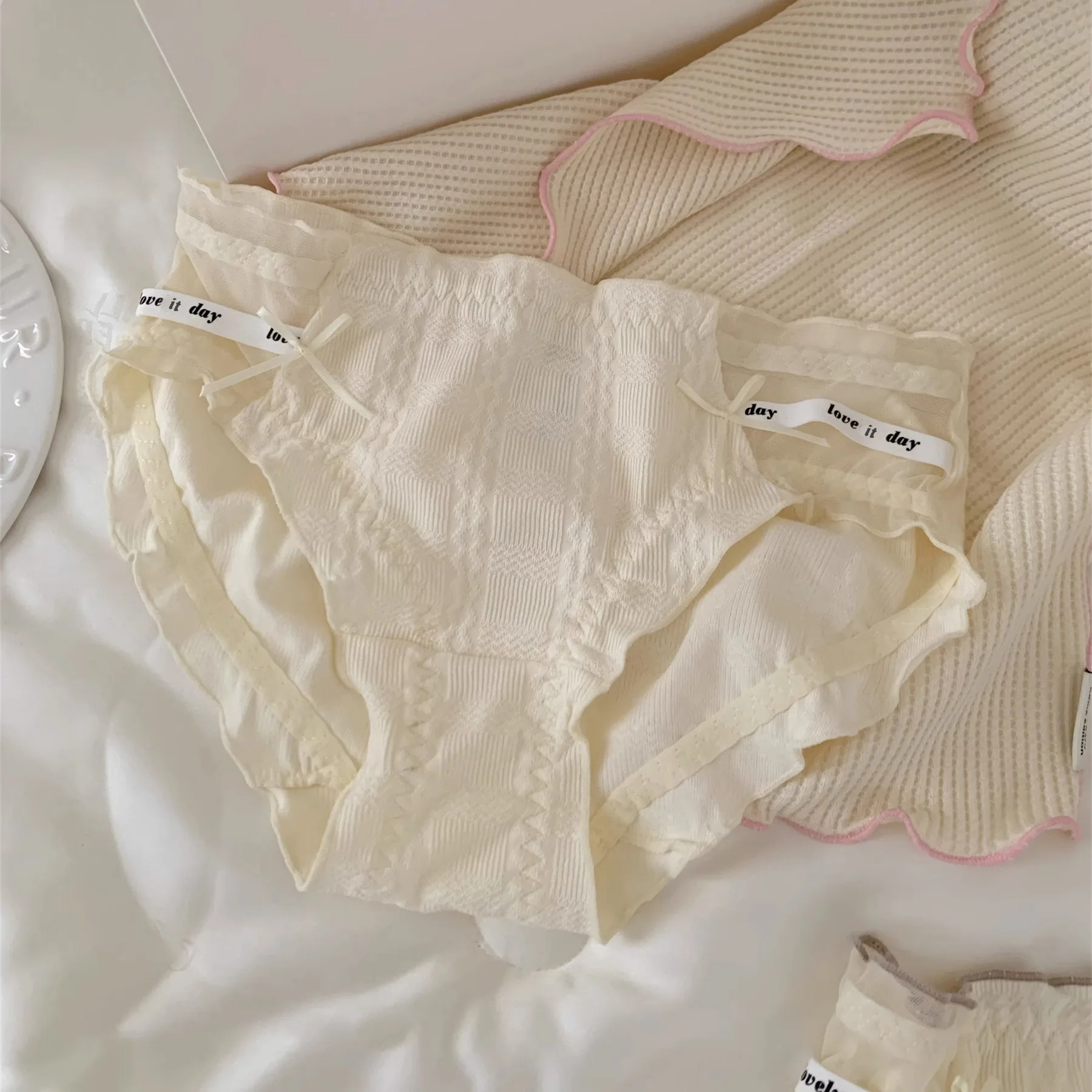 【 Cute Cream Color 】 Autumn/Winter Japanese Underwear Pure Cotton Women's Pure Cotton Crotch Girls' Student Triangle Pants