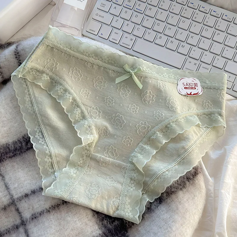 Cloud based Japanese underwear for women, pure cotton for girls, low waist, comfortable and breathable pure cotton triangle pant 4