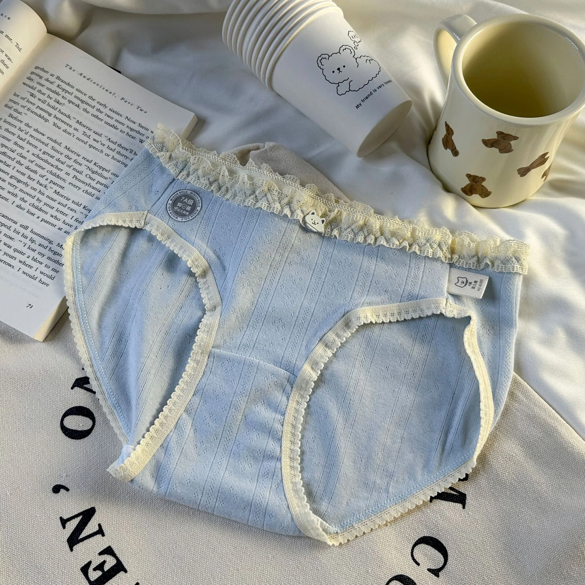 7A antibacterial underwear for girls, made of pure cotton with no trace, made of pure cotton, suitable for teenage students, mid