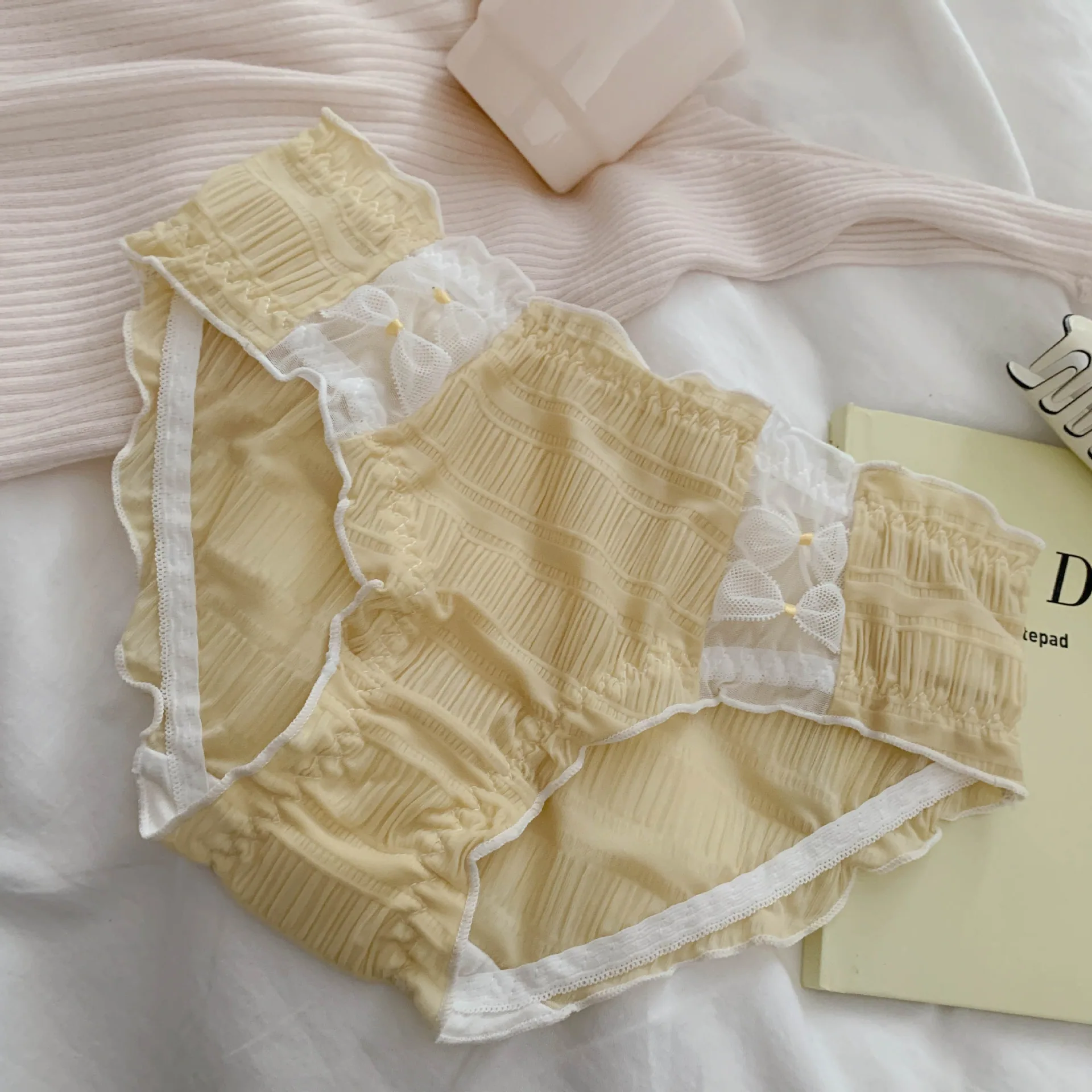 Hundred fold Bubble Mesh Japanese Underwear Women's Lace Sweet Girl Low Waist Triangle Pants Wholesale Summer Thin 4
