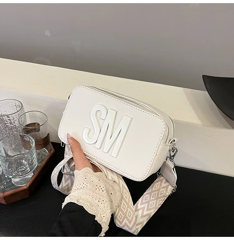 2024 New Fashionable and Trendy Womens Bag, Casual and Versatile, Small Square Bag with Small Letters, Wide Shoulder Strap, Popu