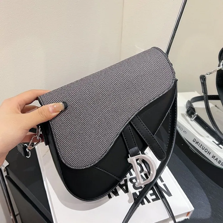 Bags, womens bags, fashionable textured saddle bags, European and American retro macarons, color girly tides, one-shouldered cro 2