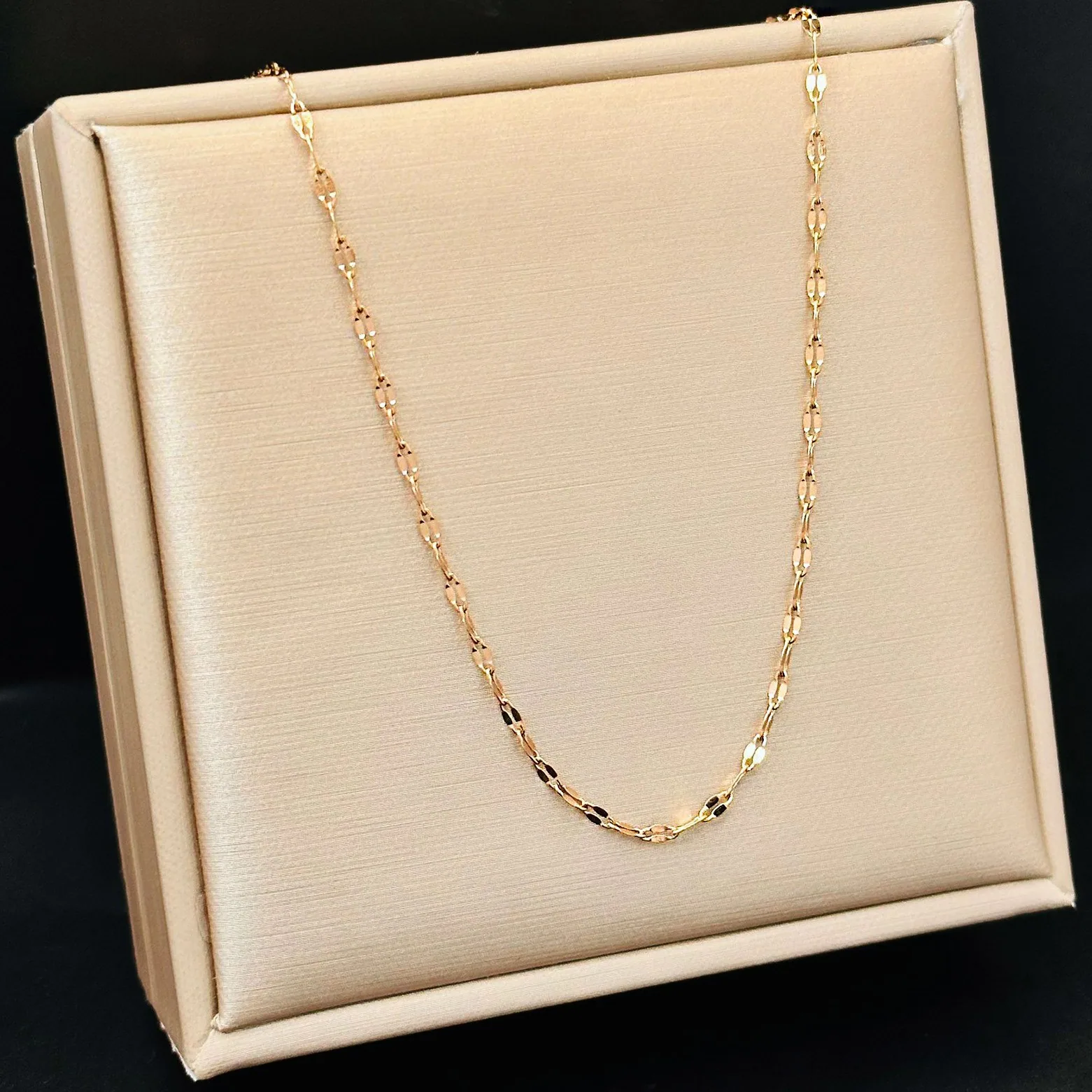 DIY chain titanium steel lip chain 18K furnace gold necklace women's lobster buckle stainless steel non fading water wave chain 3