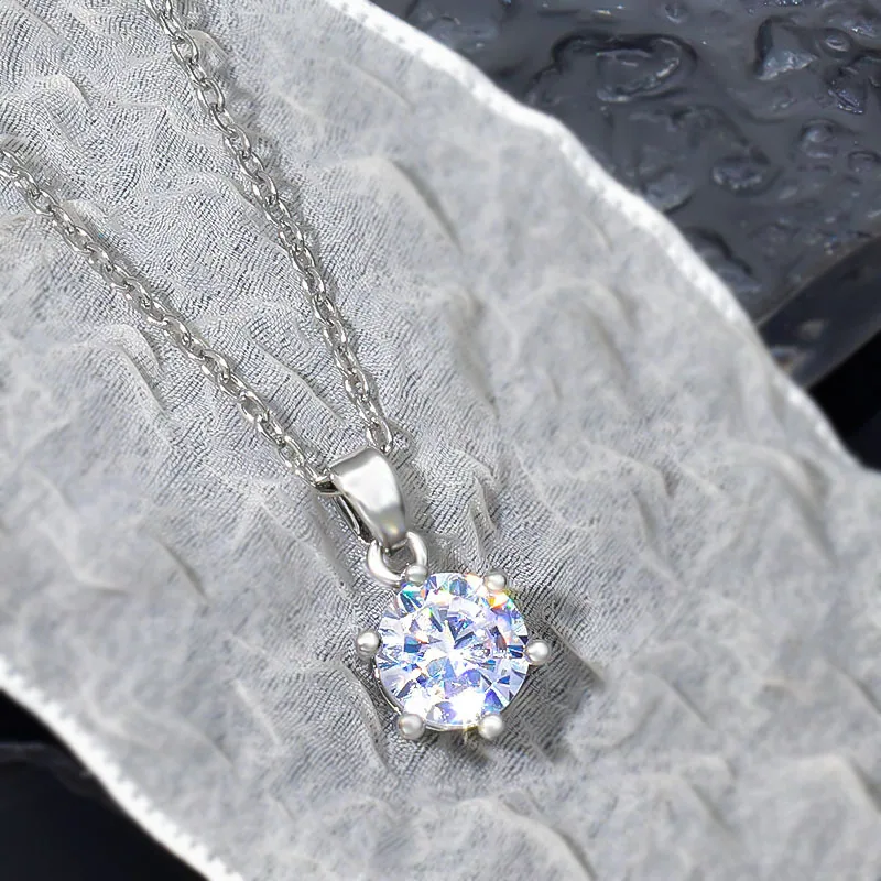 Cross border diamond moissanite necklace for spring and summer women, light luxury, niche design, versatile, high-end necklace