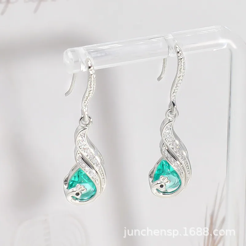 Kalung phoenix retro istana, reka bentuk khusus wanita, keluli titanium serba boleh dan mewah, set anting-anting loket tidak luntur, dalam 4