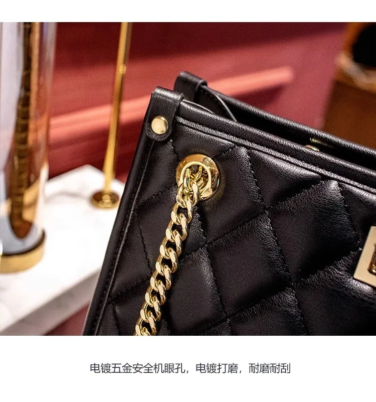 Fashionable casual large-capacity tote bag womens new 2024 large bag high-end niche commuter bag tide shoulder bag 30