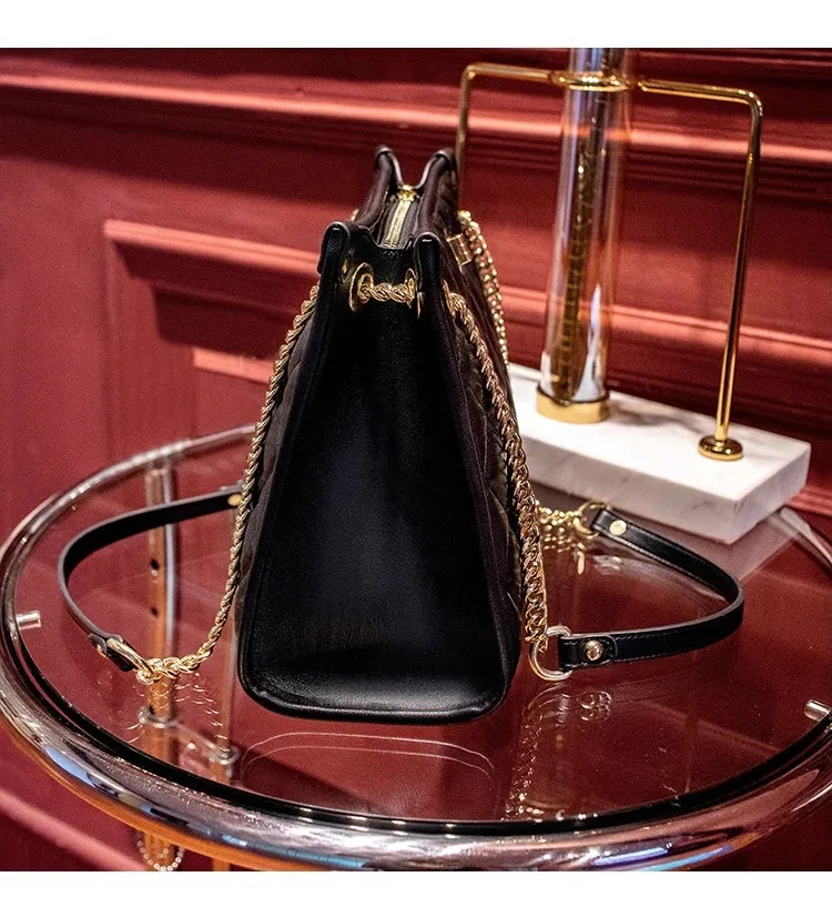 Fashionable casual large-capacity tote bag womens new 2024 large bag high-end niche commuter bag tide shoulder bag 27