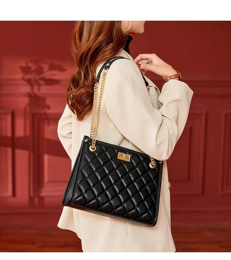 Fashionable casual large-capacity tote bag womens new 2024 large bag high-end niche commuter bag tide shoulder bag 14