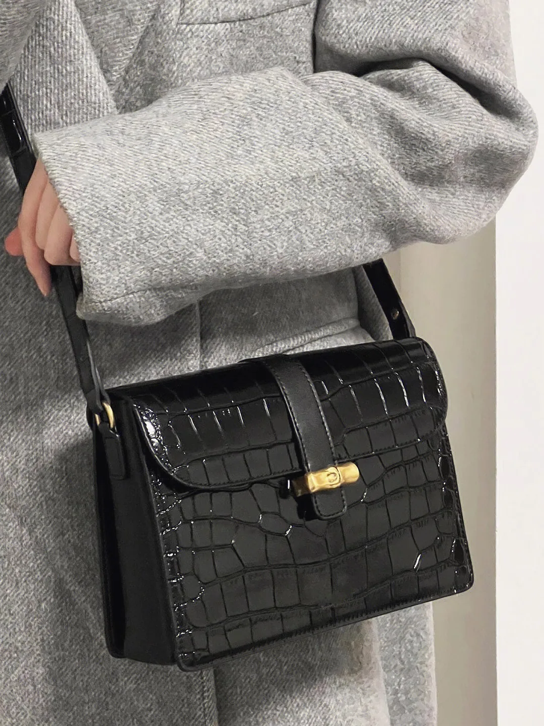Summer Bag Womens 2024 New Fashion Hand-Held Shoulder Womens Bag Luxury Sense Foreign Versatile Crossbody Bag Mom Style 13