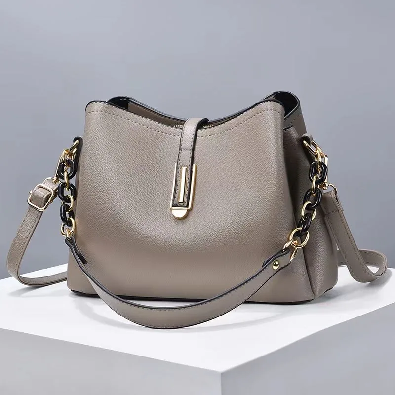 Bag Womens 2024 New Simple Crossbody Large-capacity Bag Womens Fashionable Casual Versatile One-Shoulder Crossbody Bag Overseas 4