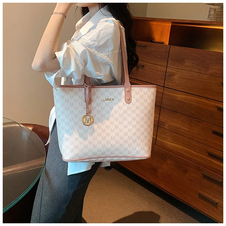 womens bag foreign trade hot one piece of shipping 2024 new large-capacity pink shoulder tote bag 17