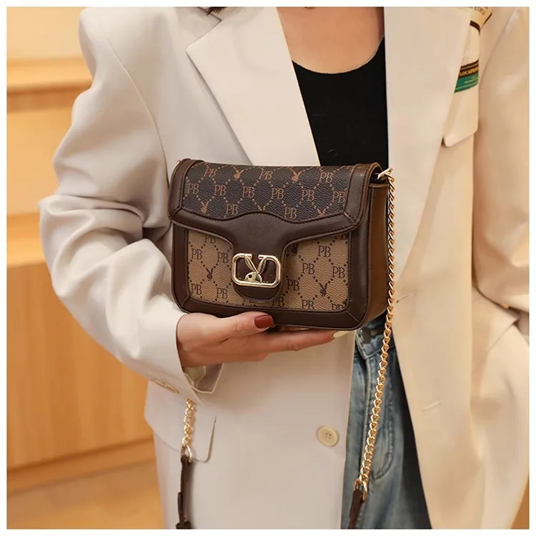 High-end texture bag 2024 new trendy bag bag womens foreign versatile ins niche crossbody bag fashion small square bag 17