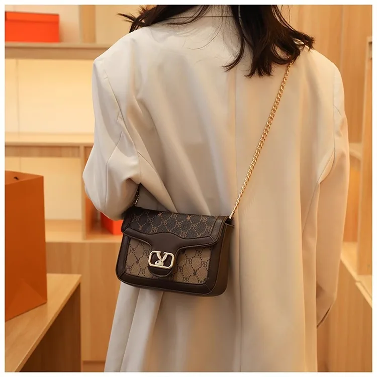 High-end texture bag 2024 new trendy bag bag womens foreign versatile ins niche crossbody bag fashion small square bag 16