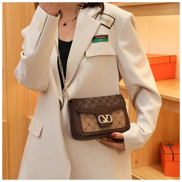 High-end texture bag 2024 new trendy bag bag womens foreign versatile ins niche crossbody bag fashion small square bag 18
