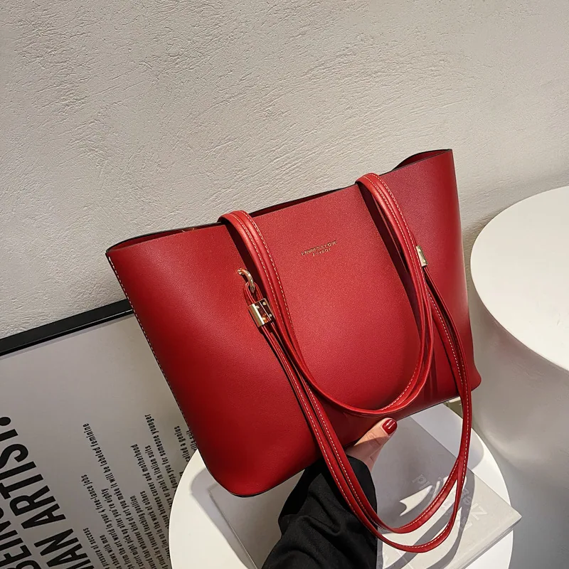 High-end womens bags, new fashionable and versatile large-capacity shoulder bags, summer popular commuter tote bags 2
