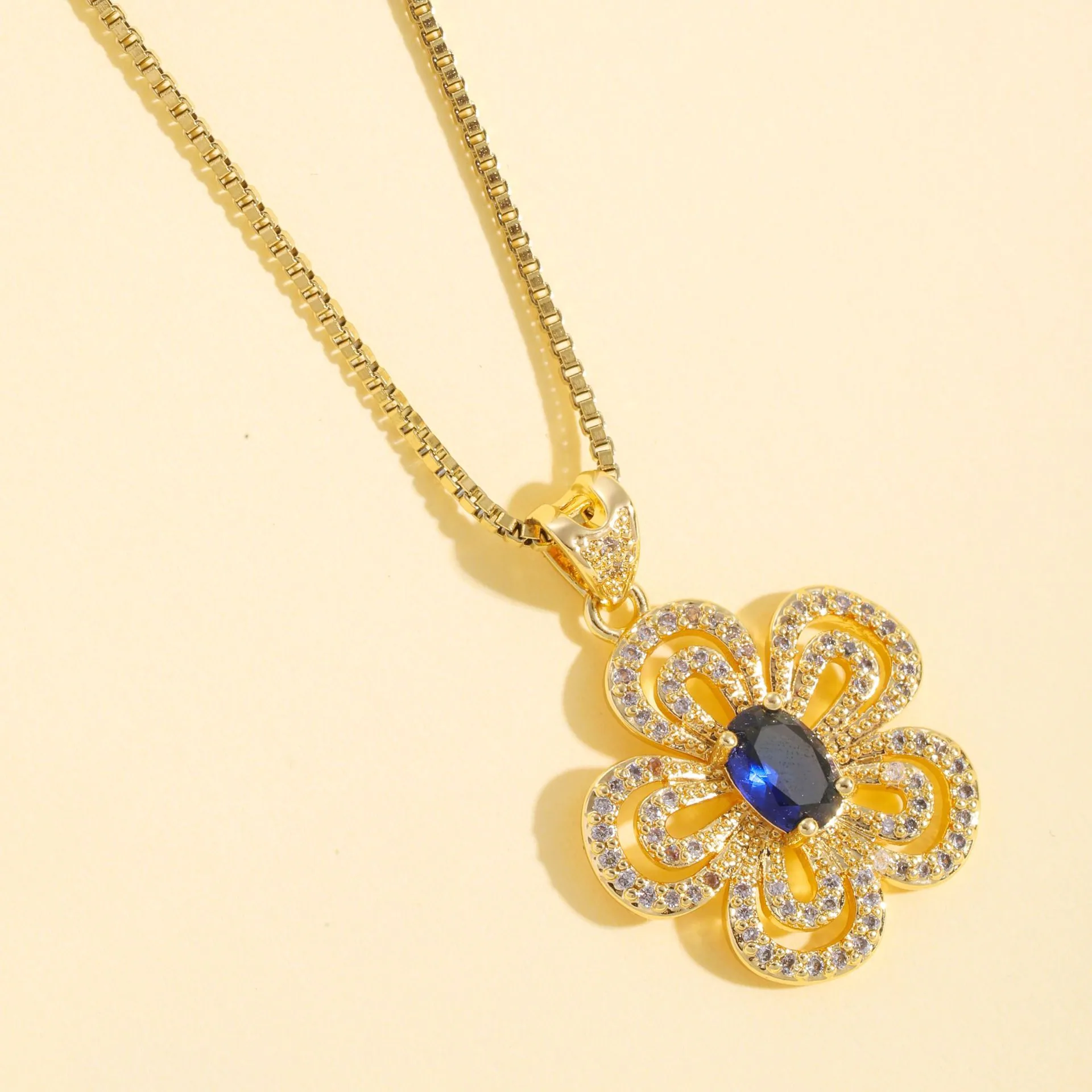 Light luxury retro necklace zircon flower ornaments titanium steel womens fashion suit ring stud earrings do not fade accesso
