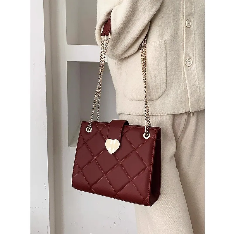 Niche red bridal bag womens 2024 new fashion texture womens bag retro shoulder bag versatile crossbody wedding bag 3