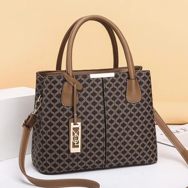 Simple retro print handbag 2024 European and American fashion womens bag large-capacity shoulder crossbody bag shipping 2