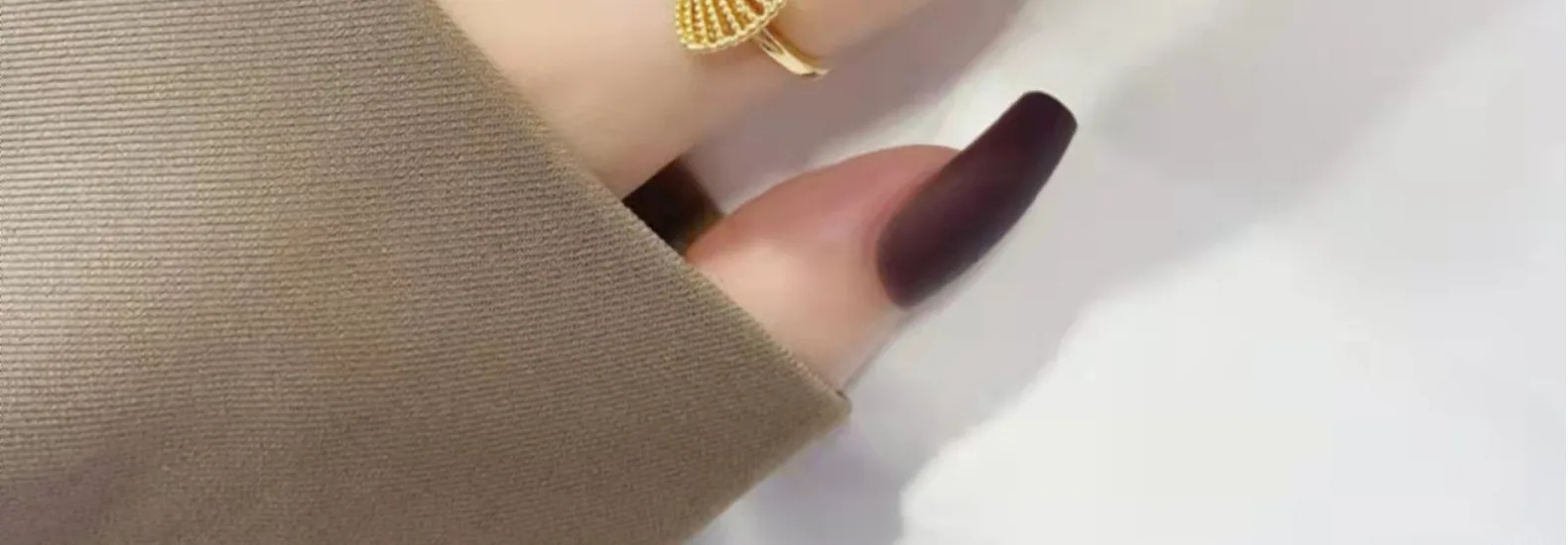 Version coréenne populaire de la même bague à nœud, simple et à la mode, personnalisée pour femmes, index creux, vente en gros 8