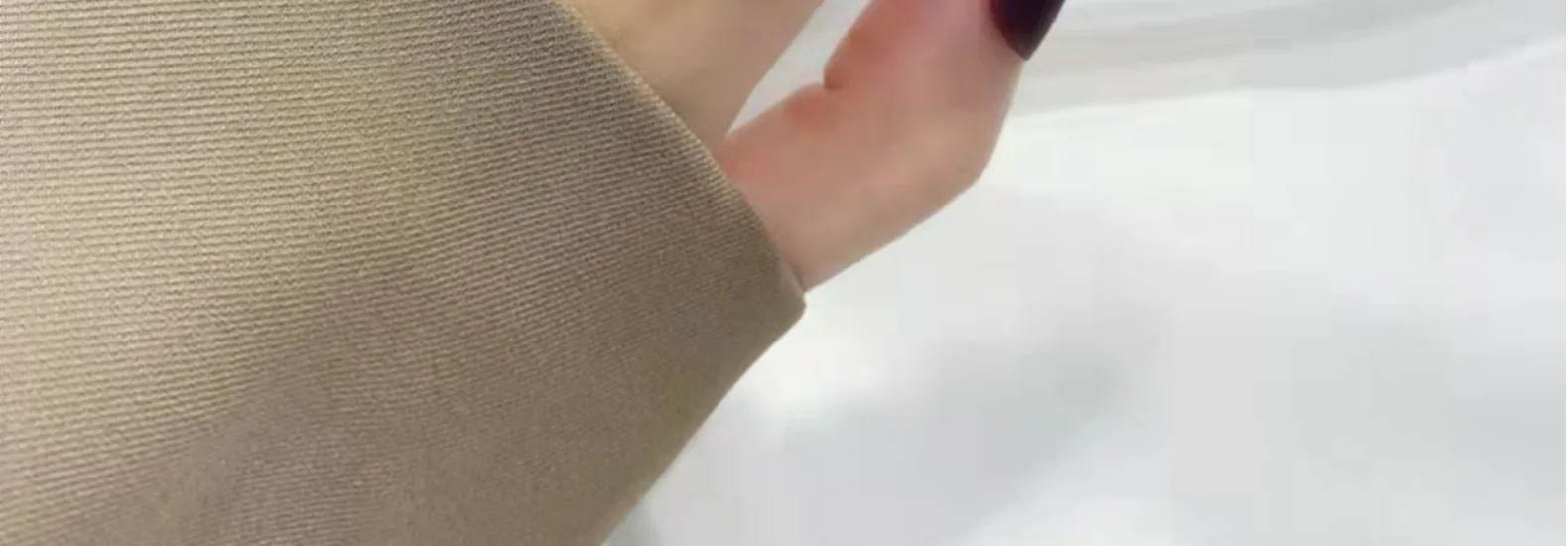Version coréenne populaire de la même bague à nœud, simple et à la mode, personnalisée pour femmes, index creux, vente en gros 18