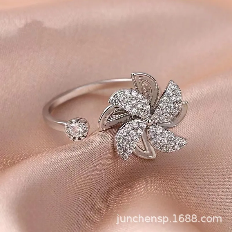 Rotating windmill ring Womens summer niche design comes and goes Gold fashion opening Adjus rotating ring 2