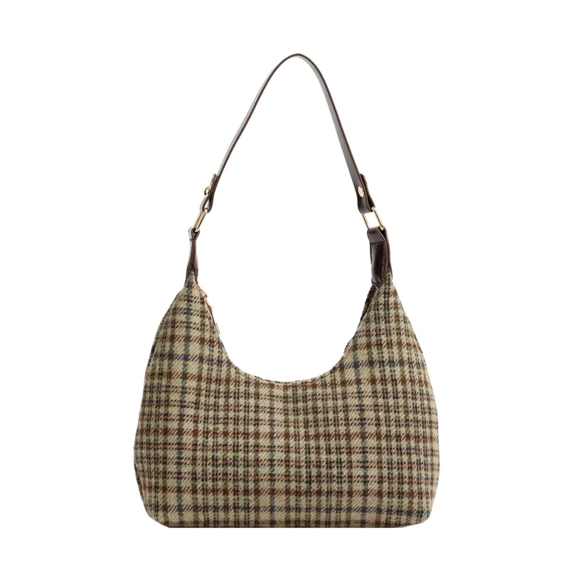 2023 new foreign temperament trendy fashion plaid shoulder armpit bag autumn and winter contrast simple woolen baguette bag 4