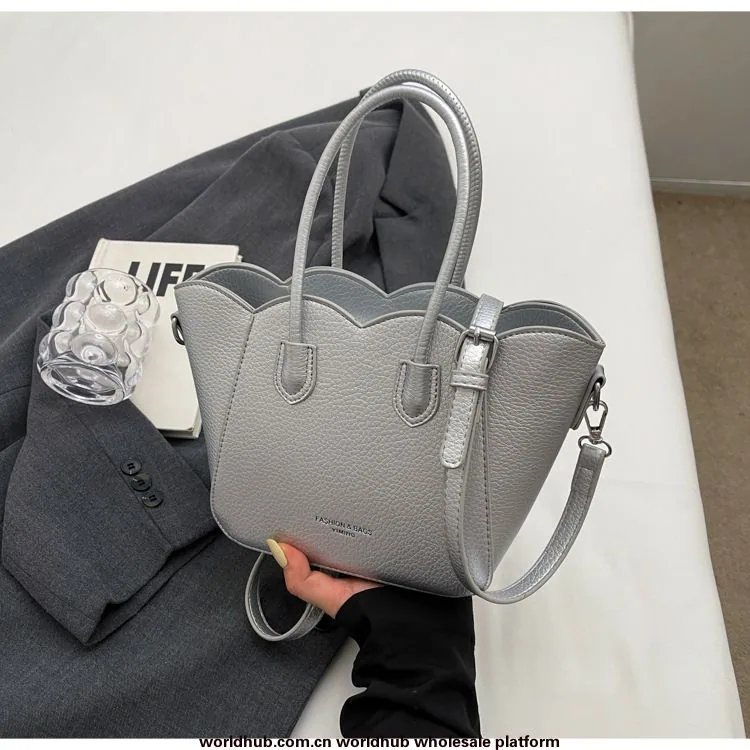 Wholesale Korean ins fashion bucket bag women's high-end versatile shoulder bag niche trend high-end crossbody bag 9