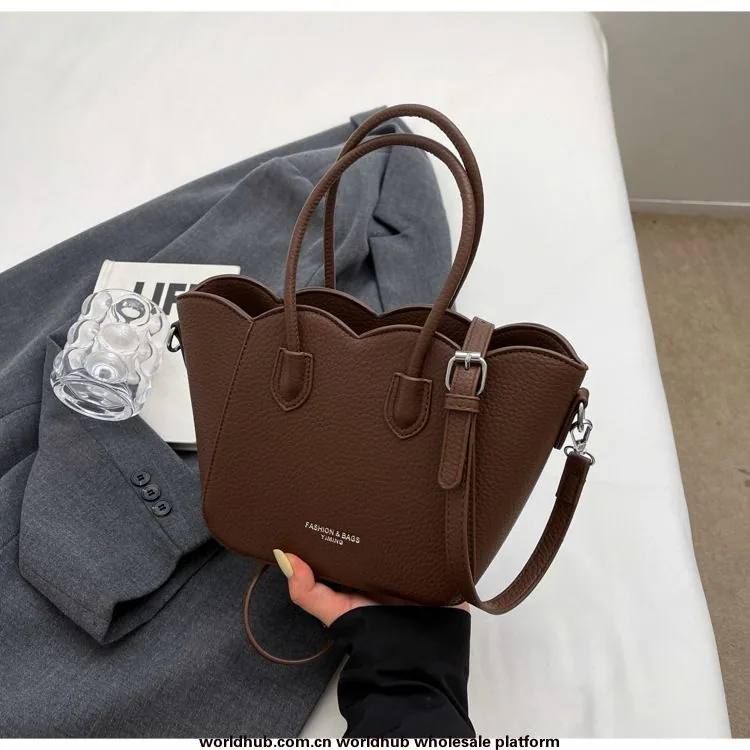 Wholesale Korean ins fashion bucket bag women's high-end versatile shoulder bag niche trend high-end crossbody bag 8