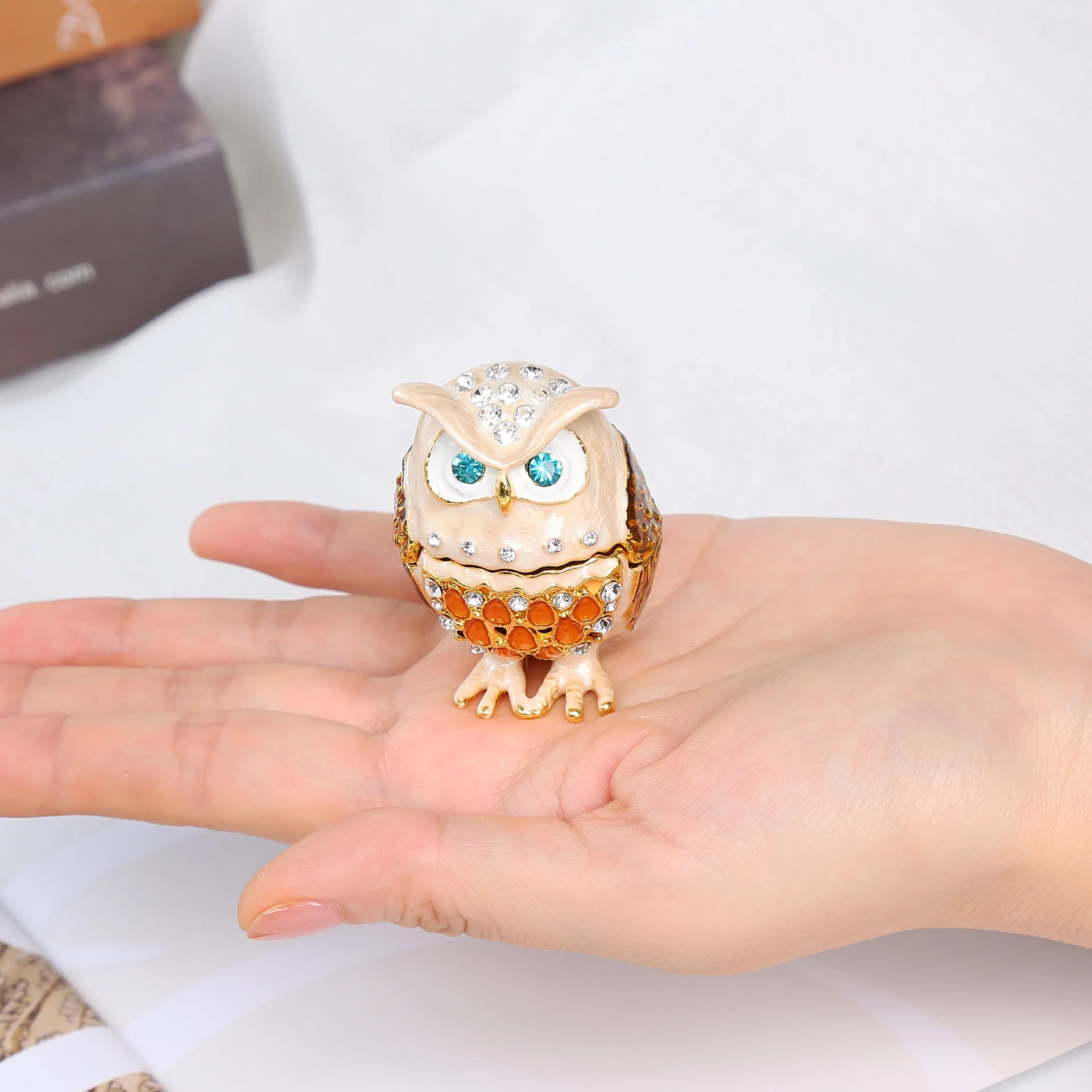 Cute owl enamel colored diamond home living room ornaments animal type metal crafts jewelry storage ornaments 4