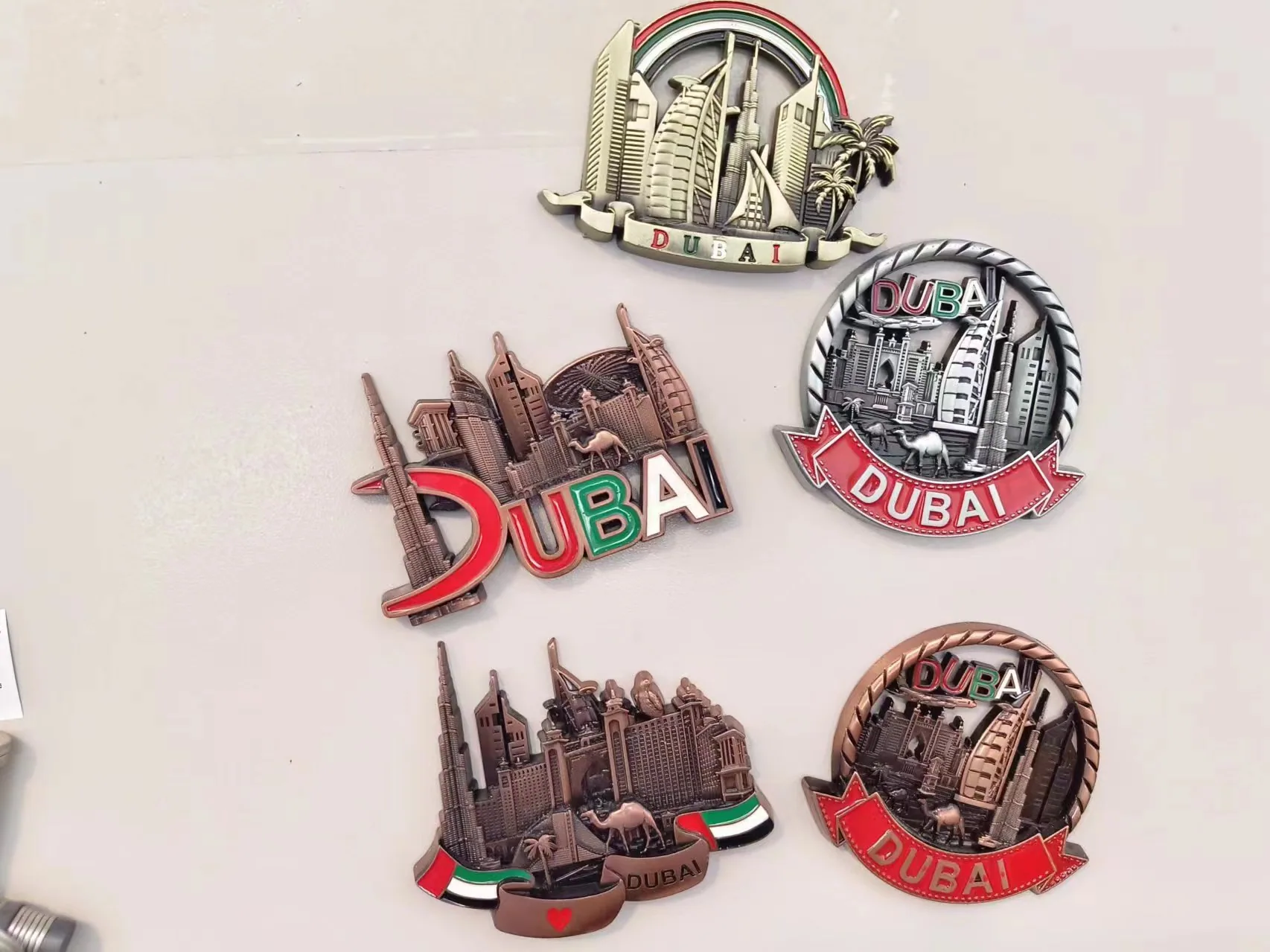 Metal fridge magnets custom creative sailing patterns Dubai architectural souvenirs drip glue magnetic fridge decoration sticker 11