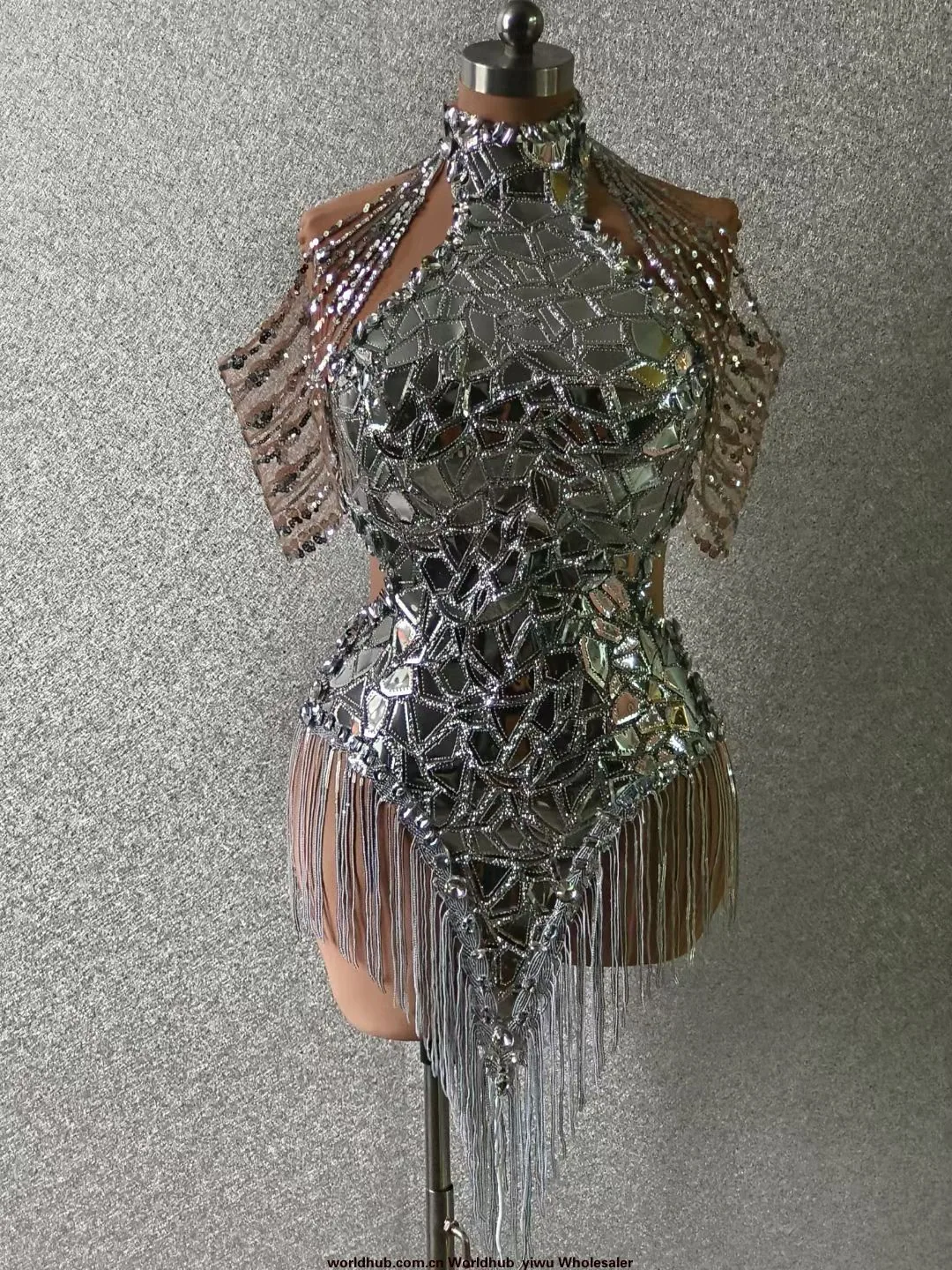 Glitter fringe detail close-up nightclub gogo performance costume backless short skirt shining craftsmanship display