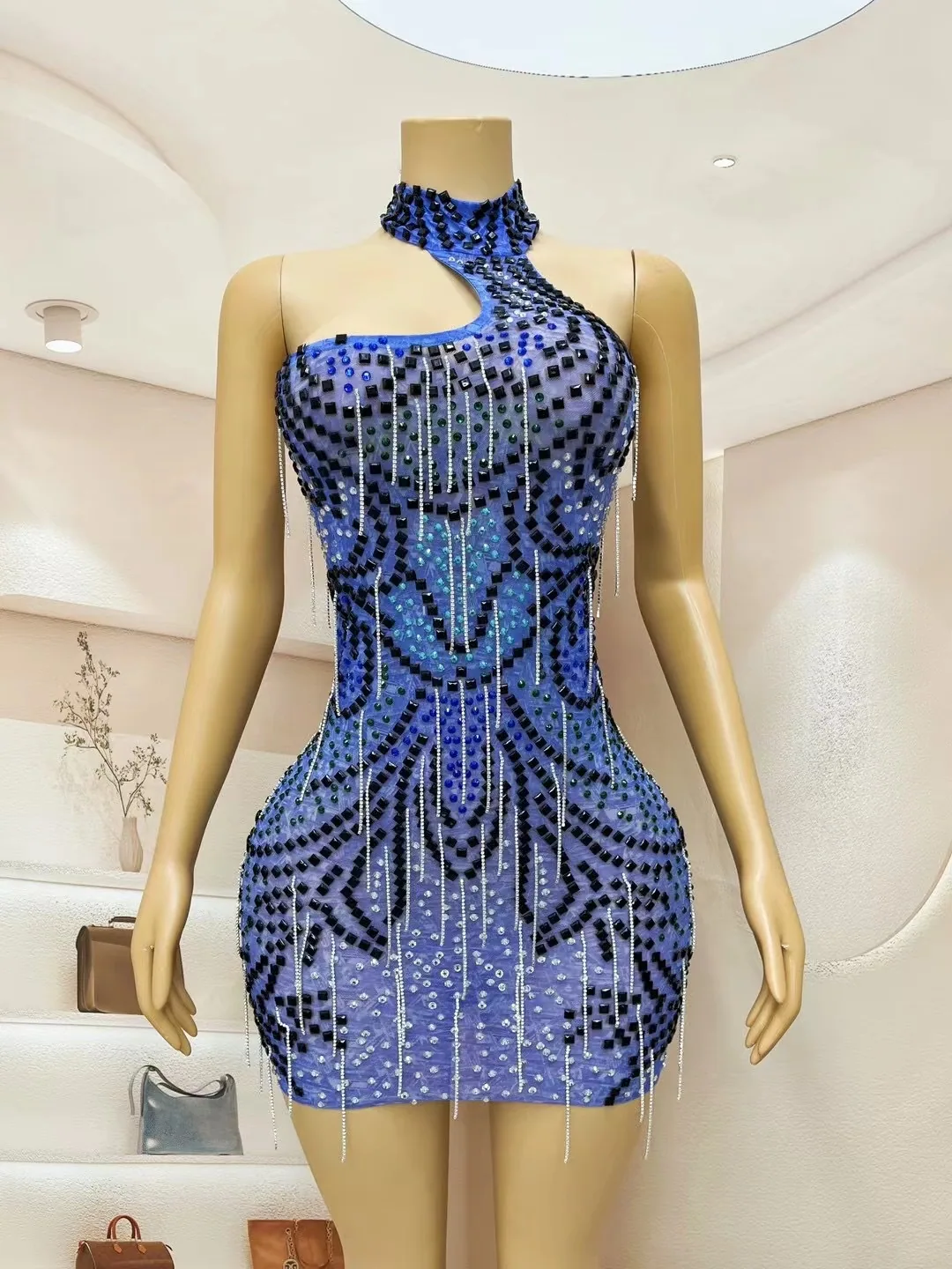 European and American style sexy backless mini dress, nightclub performance costume, diamond chain, birthday party dress, dre