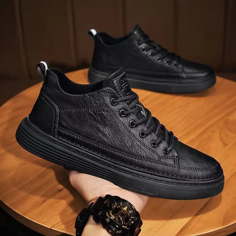Spring men's shoes new breathable waterproof and non-slip chef shoes men's trend versatile black leather shoes casual board shoe
