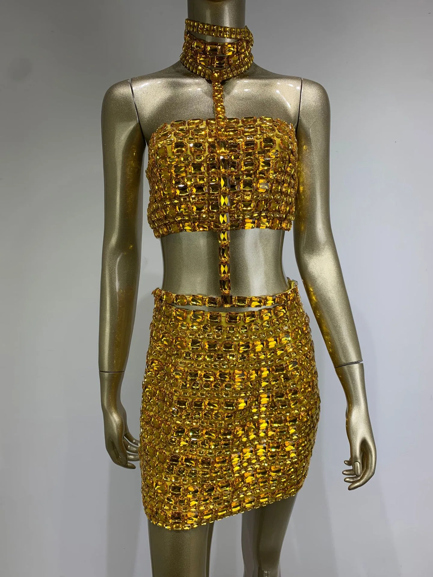 Amazon AliExpress hits luxury sparkling rhinestones, fashion halternecks, sexy suits, party dinner performance costumes 2