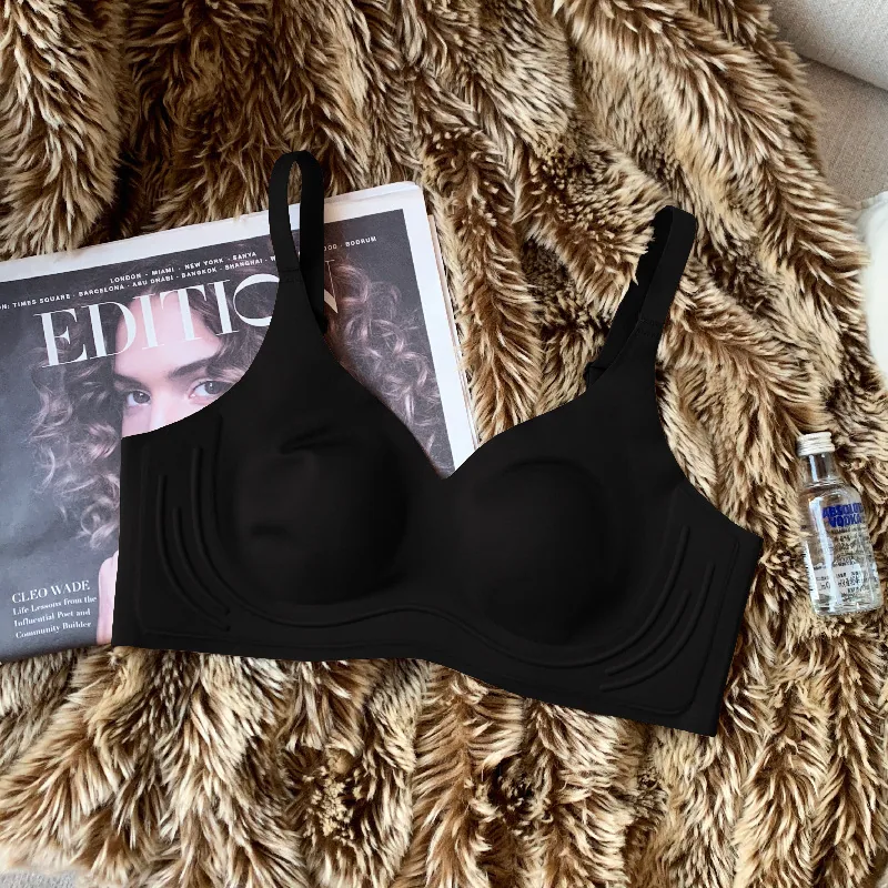 Japanese ultra-thin seamless rabbit ear cup underwear women's big breasts look small and slim and breathable, and the auxiliary 4