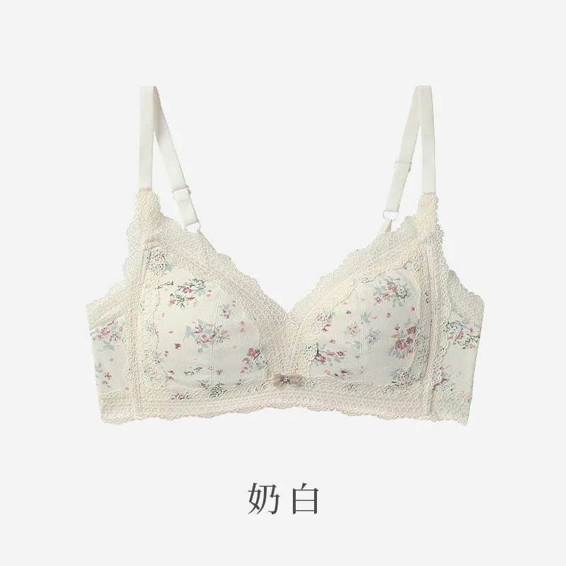 French pastoral style comfortable and light thin underwear without wires Sweet lace edge gathered on top support to prevent sagg 2