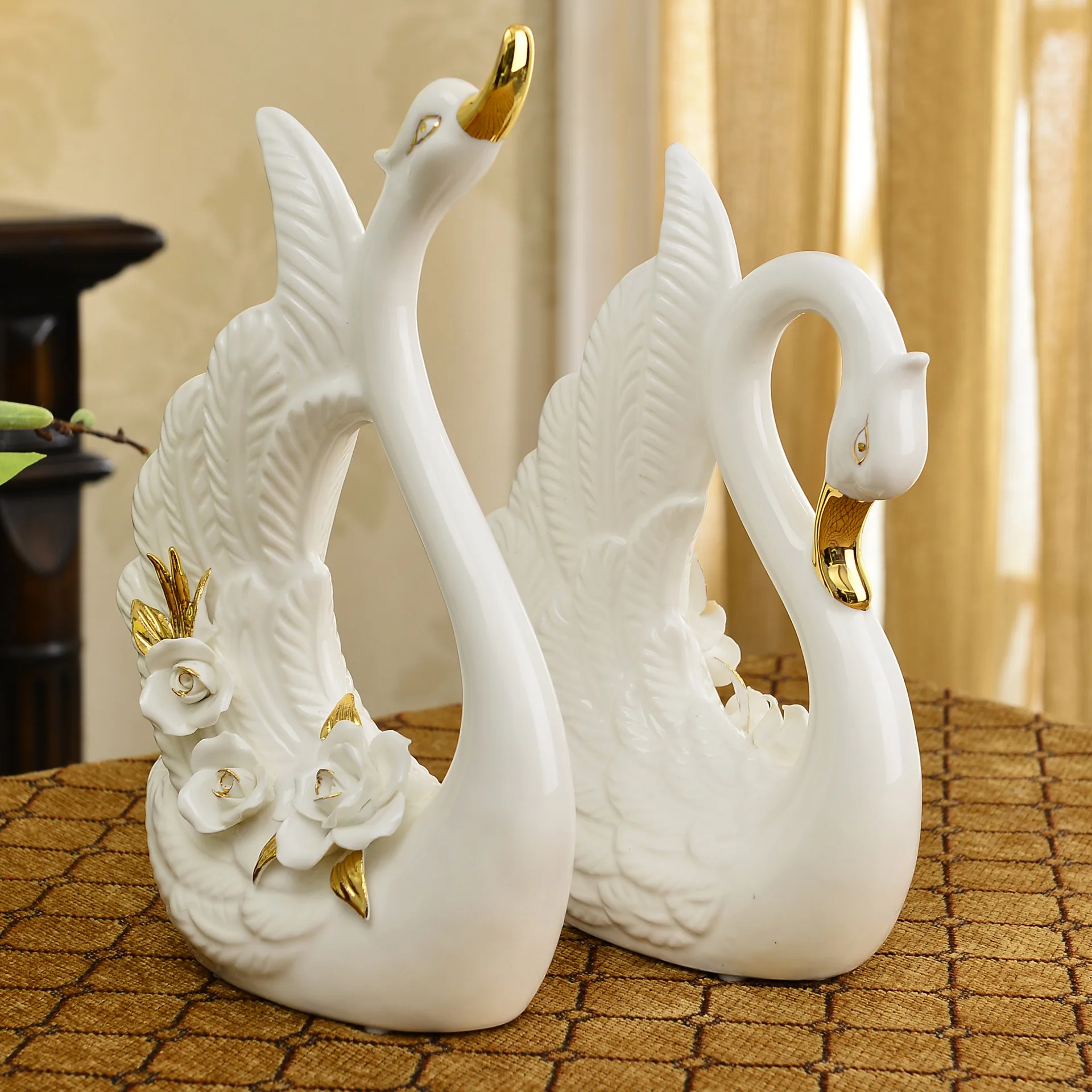 Modern Minimalist Couple Ceramic Swan Ornaments Home Décor European Creative Wedding Gifts Practical Crafts 5