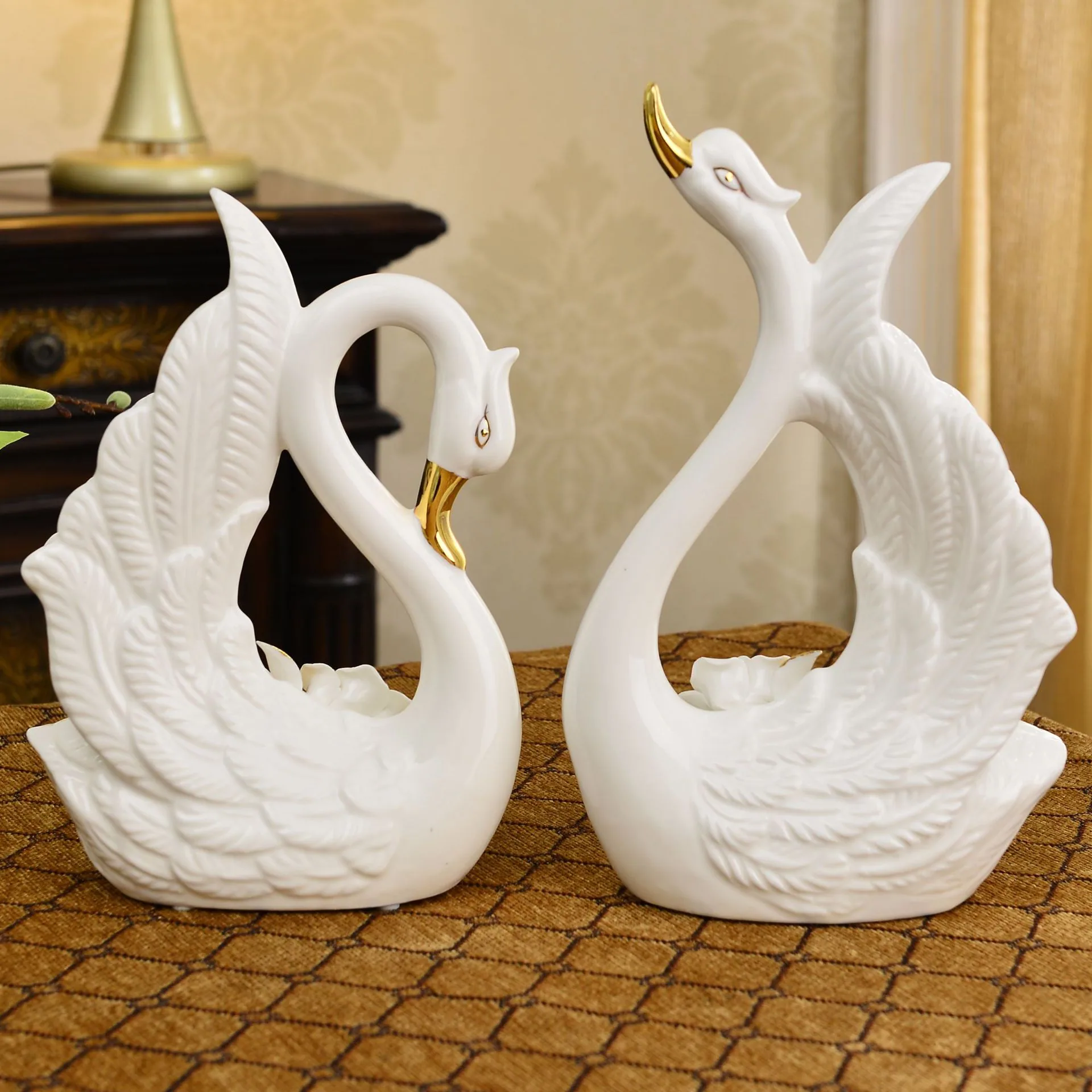 Modern Minimalist Couple Ceramic Swan Ornaments Home Décor European Creative Wedding Gifts Practical Crafts 2